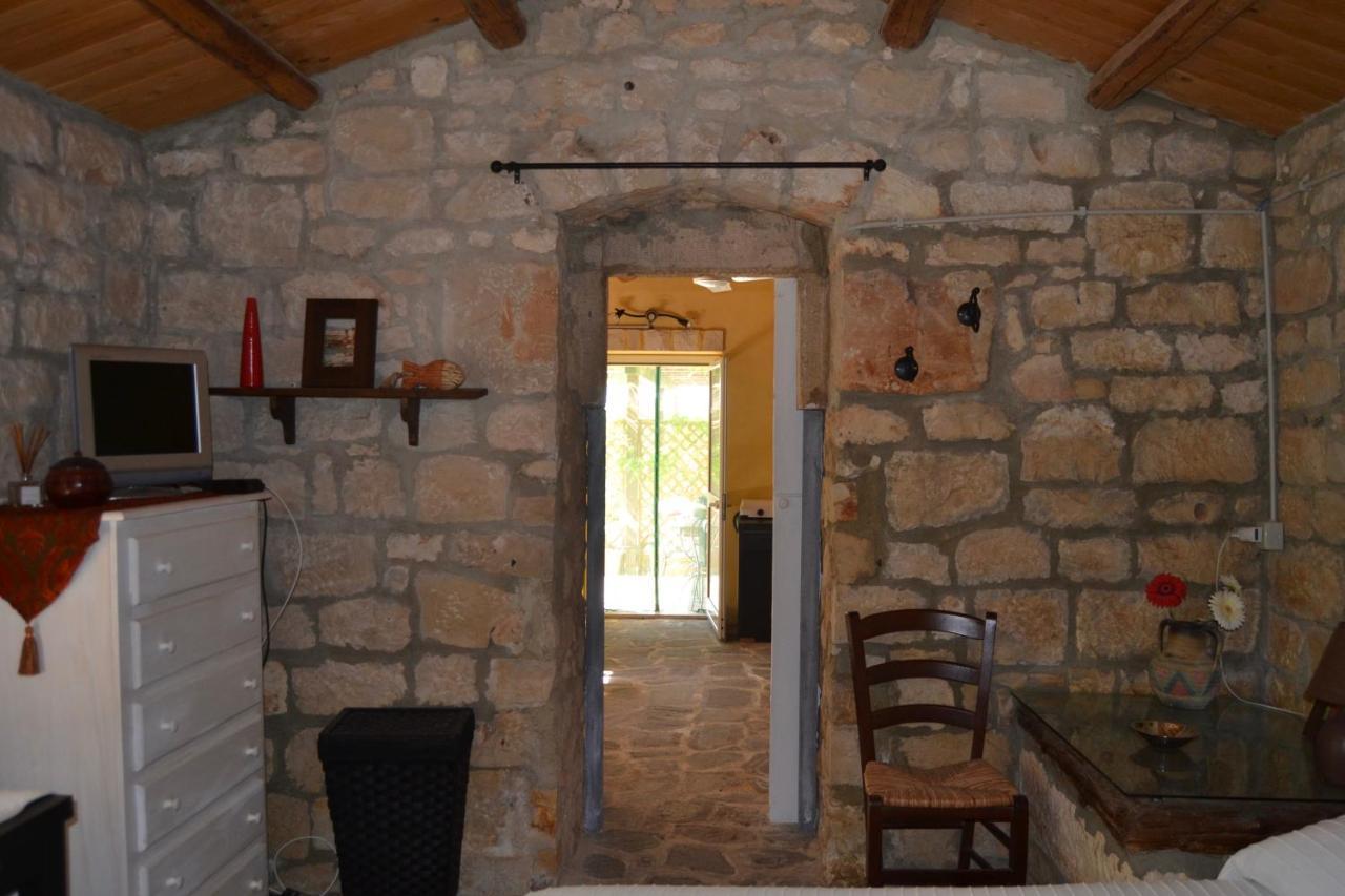 Oasi Di Campagna Hotel Модика Екстериор снимка