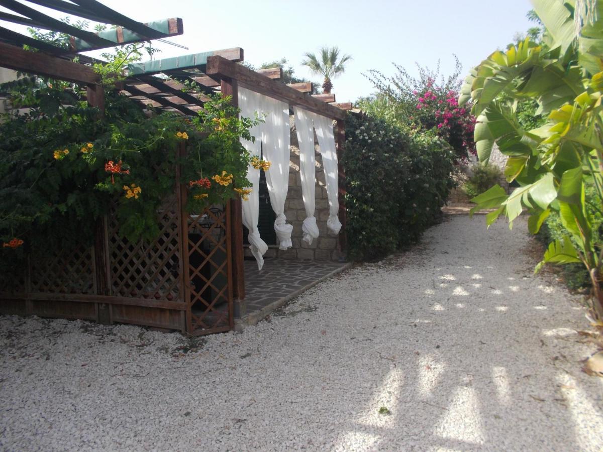 Oasi Di Campagna Hotel Модика Екстериор снимка